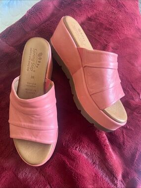 Spring Step Coral Pink Leather Platform Mules